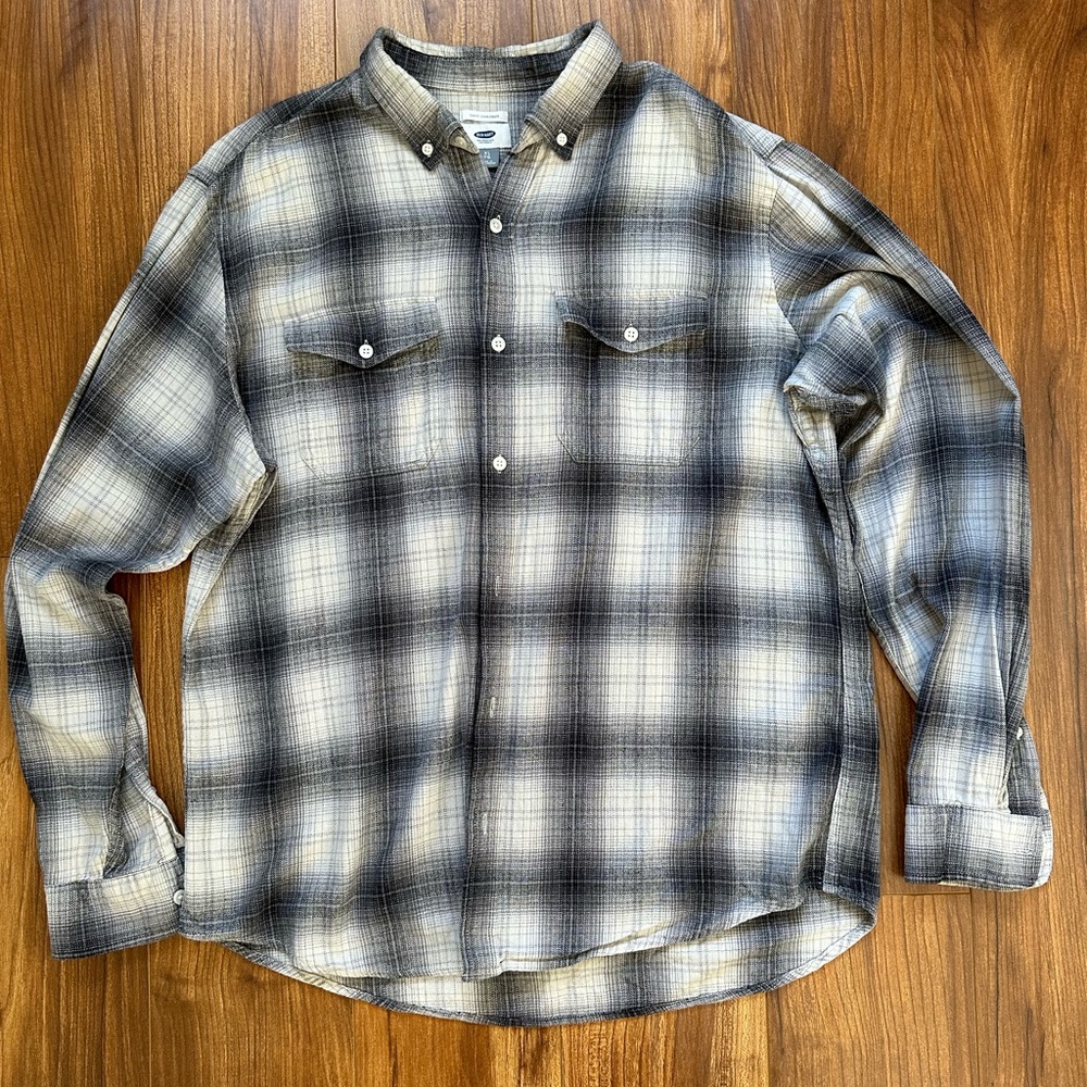 Old Navy Slim Fit Men’s XL Flannel